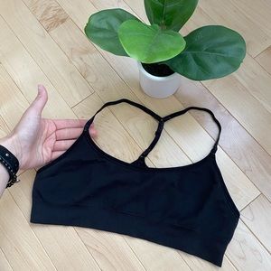 Lululemon sports bra m-l